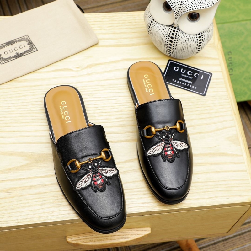 G*u*i slippers